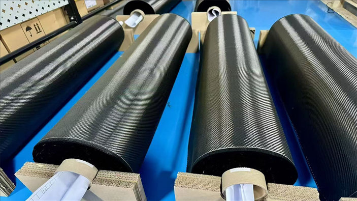 3k 6k 12k carbon fiber prepreg raw material supply