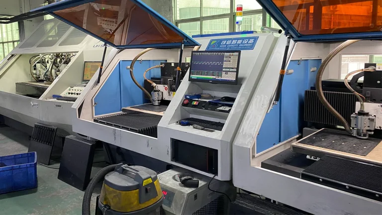 CNC machining carbon fiber parts