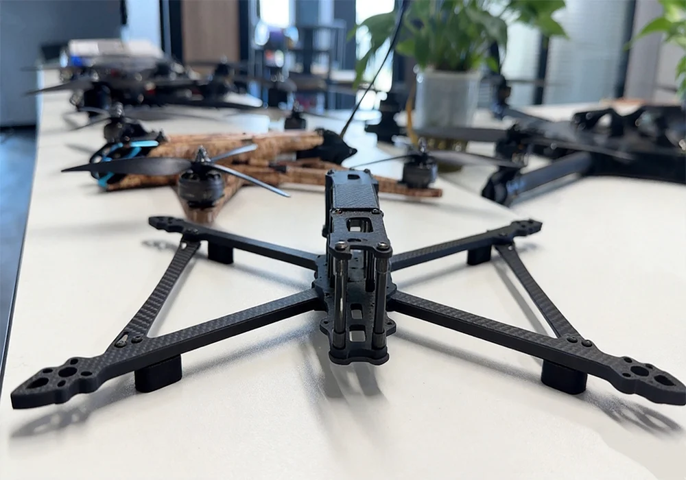 Ultralight 7 inch raw carbon fiber FPV drone frame