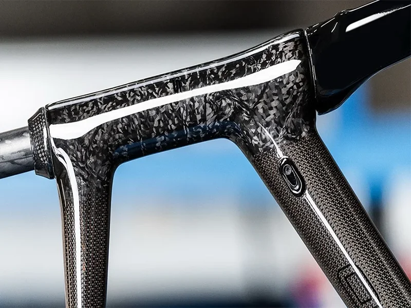 Lightweight Carbon Fiber Sports Equipment